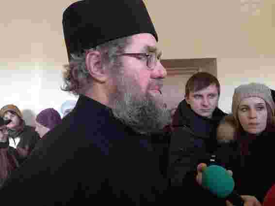 Суд задовольнив позов священика з "Автомайдану" до ДАІ