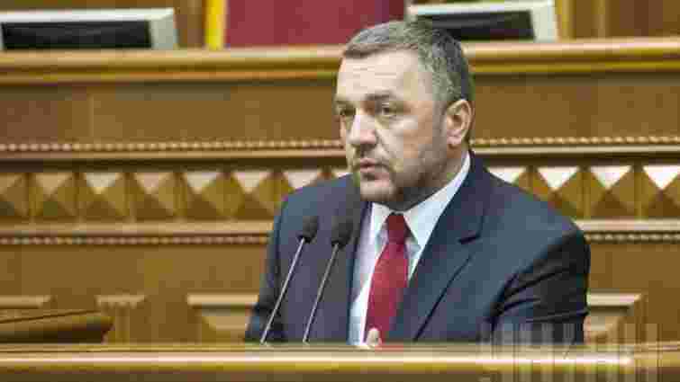 На суддів КСУ, які «розширили» повноваження Януковича, завели справи