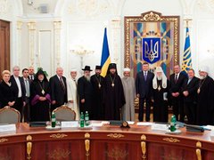 Церковна політика і політична церква