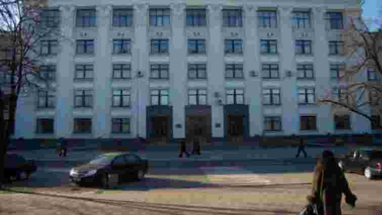 Луганська облрада вимагає референдуму по держустрою і російській мові