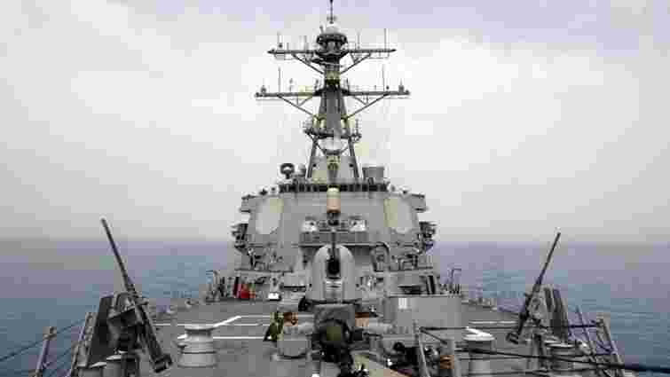 Есмінець ВМС США продовжує навчання у Чорному морі