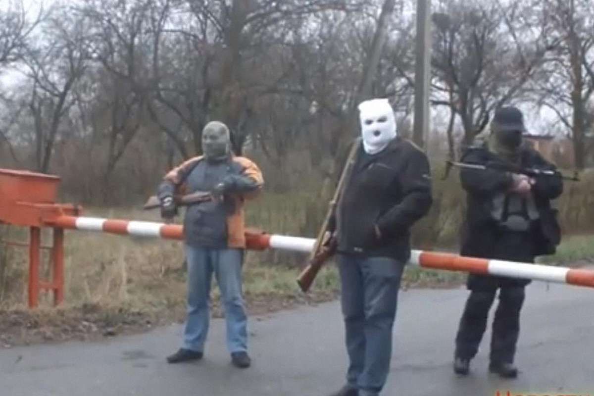 Кожен шостий житель півдня і сходу України вважає війну неминучою