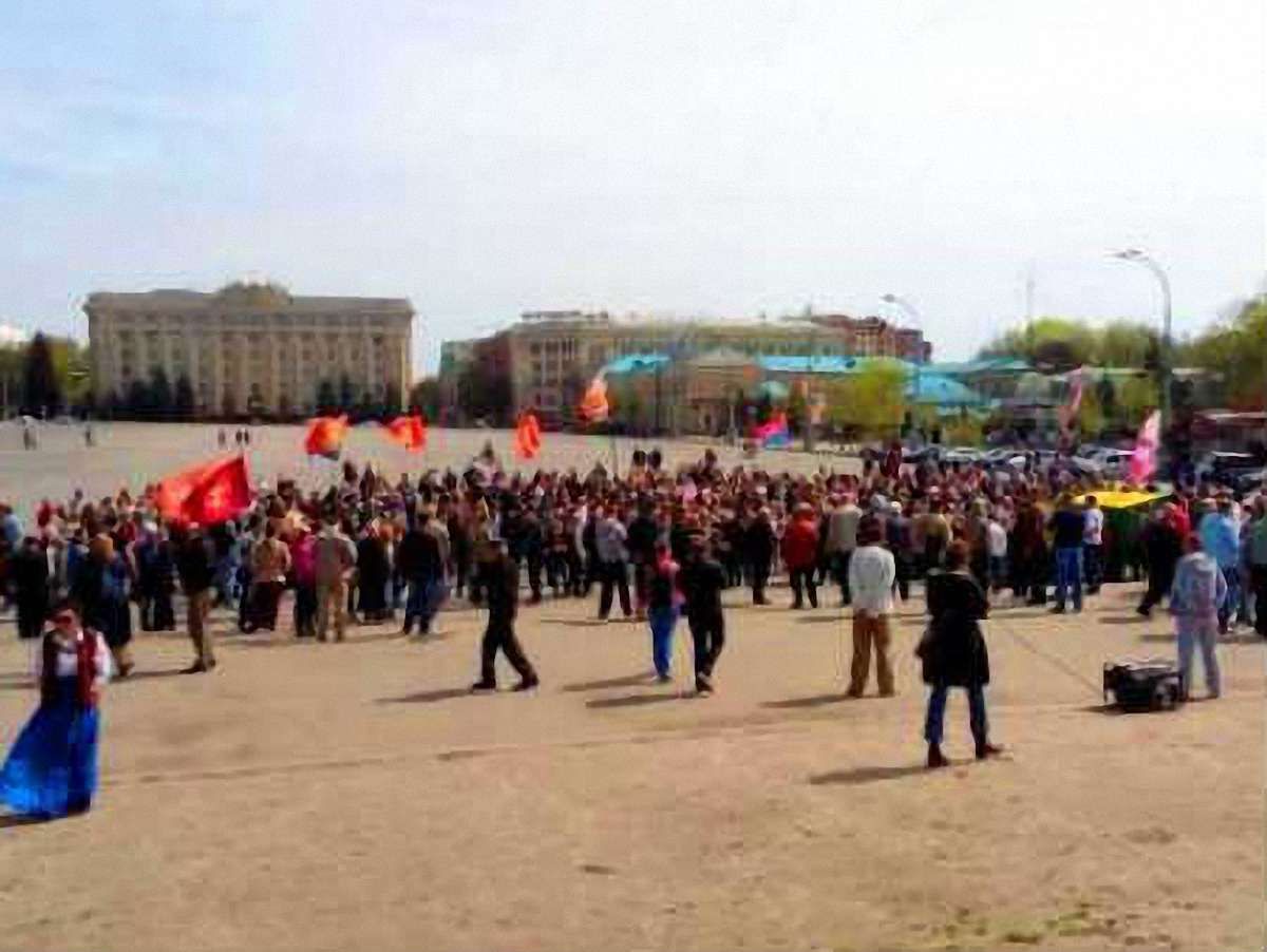 Сепаратисти зібралися на мітинг у центрі Харкова