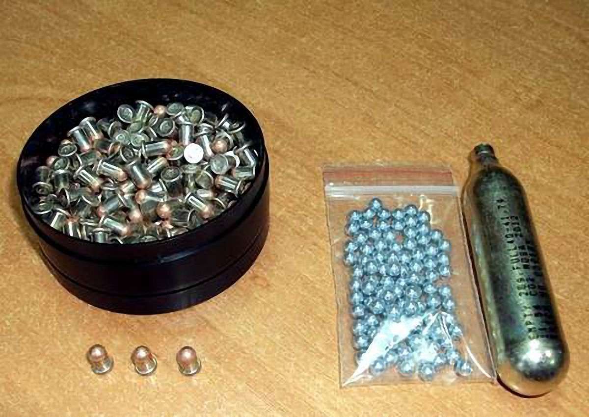 У Києві СБУ вилучила понад мільйон бойових набоїв