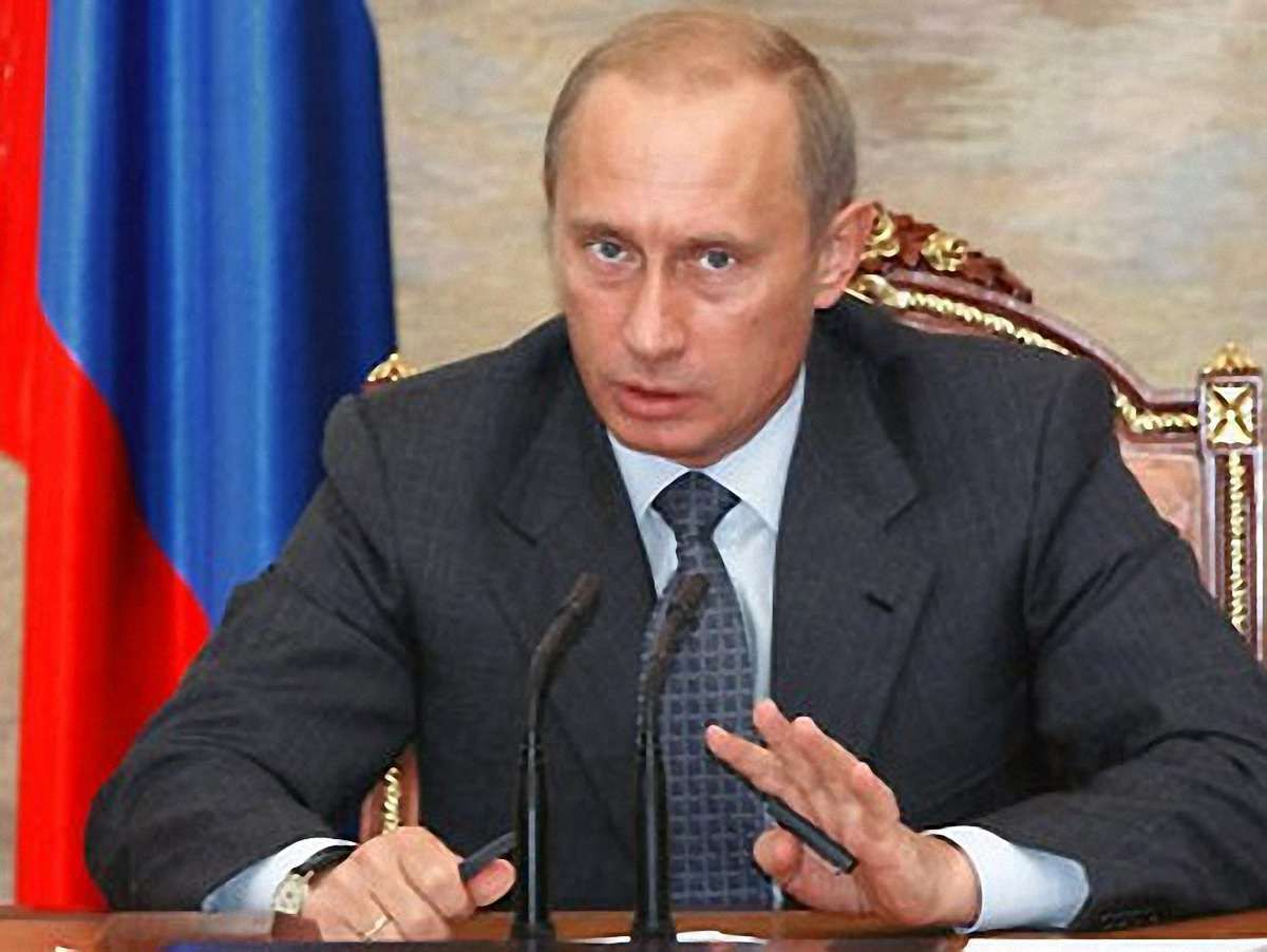 Путін погрожує відповісти на застосування армії на сході України