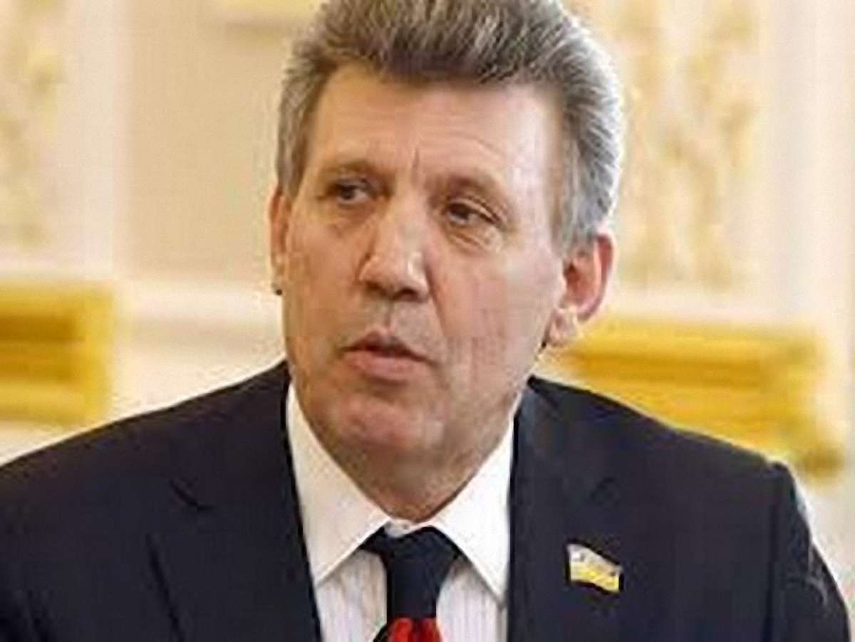 Ківалов написав заяву про вихід з Партії регіонів