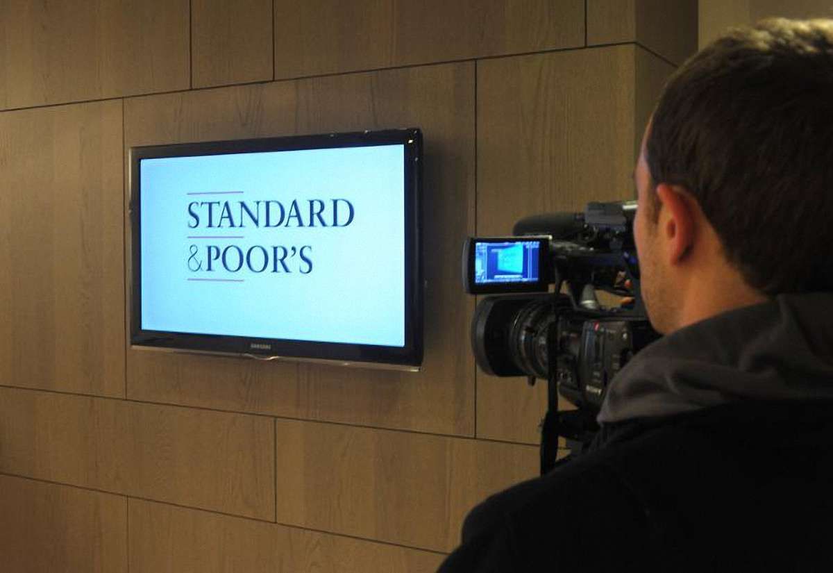 S&P знизило кредитний рейтинг Росії до рівня "ВВВ-"