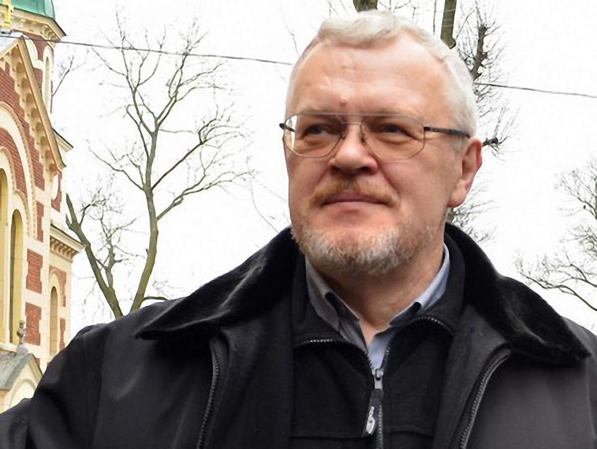 Генконсульство Росії у Львові працює у штатному режимі, - Астахов