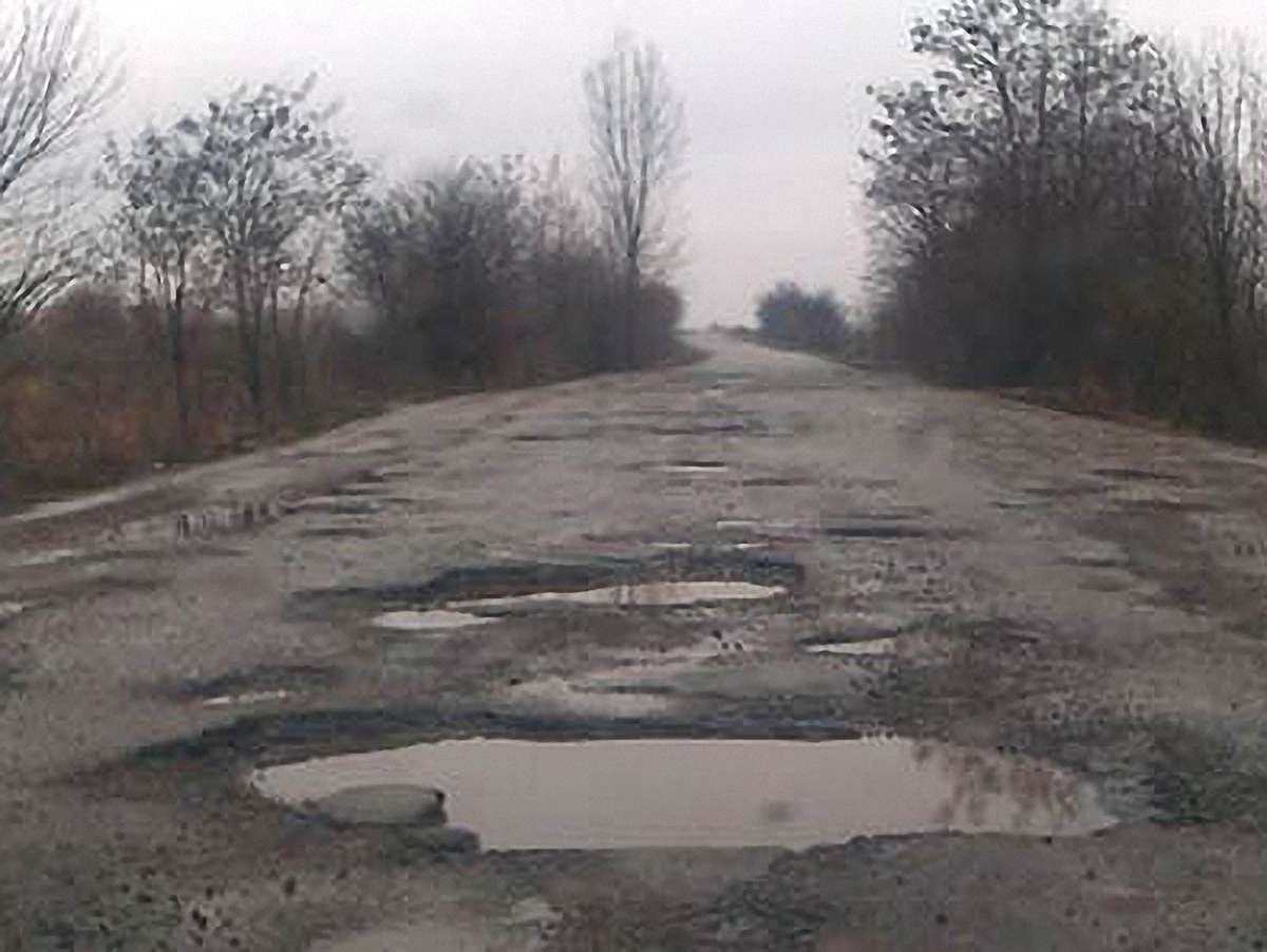 Мінінфраструктури не буде відмовлятися від ямкових ремонтів