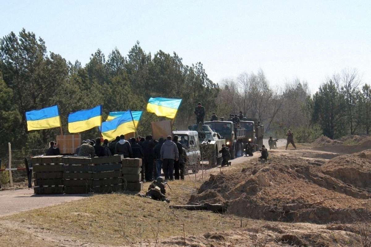 Понад чотири тисячі кримських військових передислоковані на материк