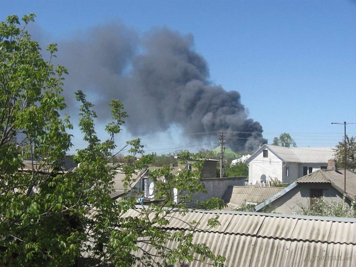Пожежу на складі в Одесі ліквідовано