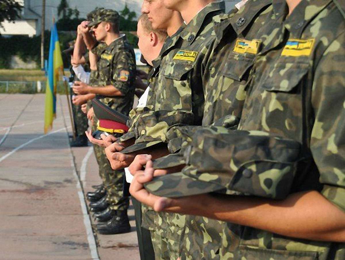 В Україні у 35 вишах є військові кафедри, у 29 – ліквідували