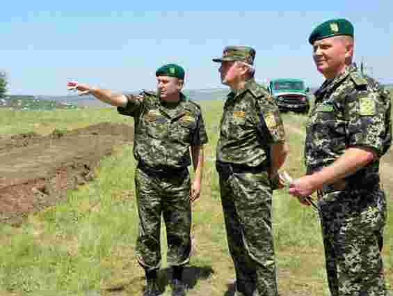 Російські війська поки залишаються біля українських кордонів