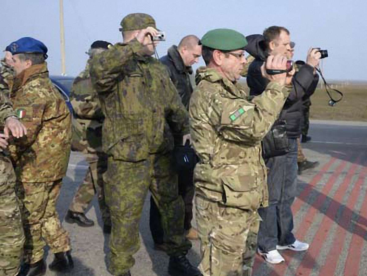 Росія закликає сепаратистів звільнити спостерігачів ОБСЄ