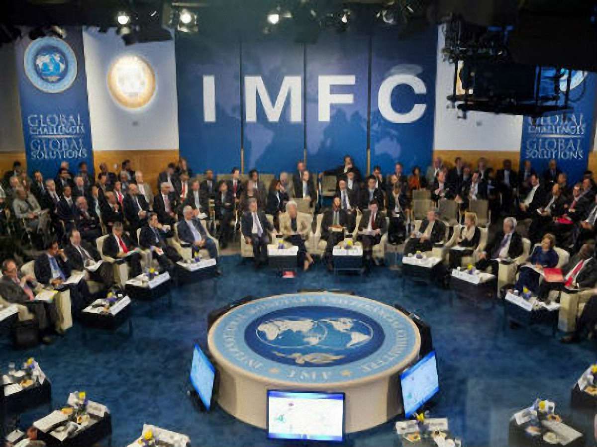 МВФ схвалив виділення Україні $17 млрд