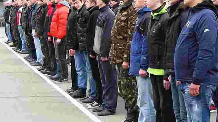 В Україні відновили призов до армії, – указ