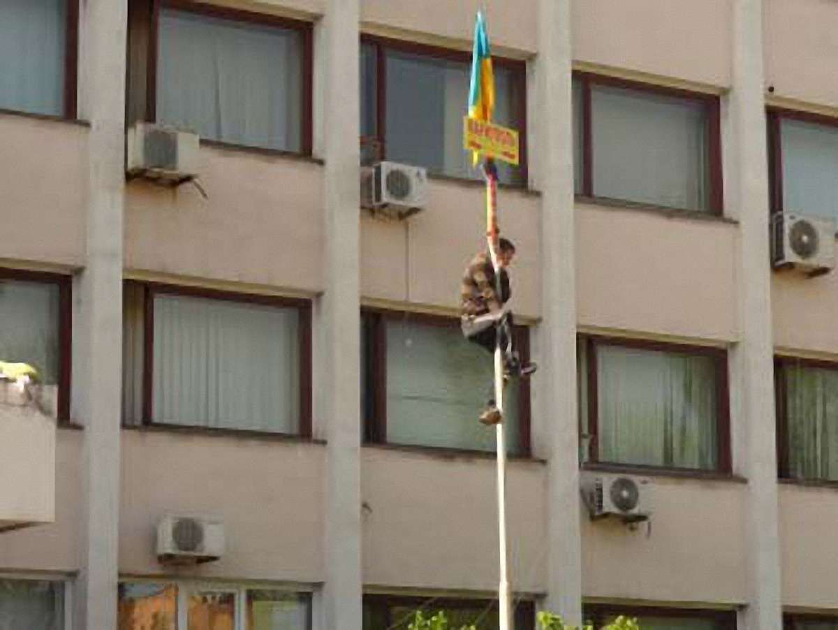 Аваков заявляє, що Маріуполь повністю розблокований