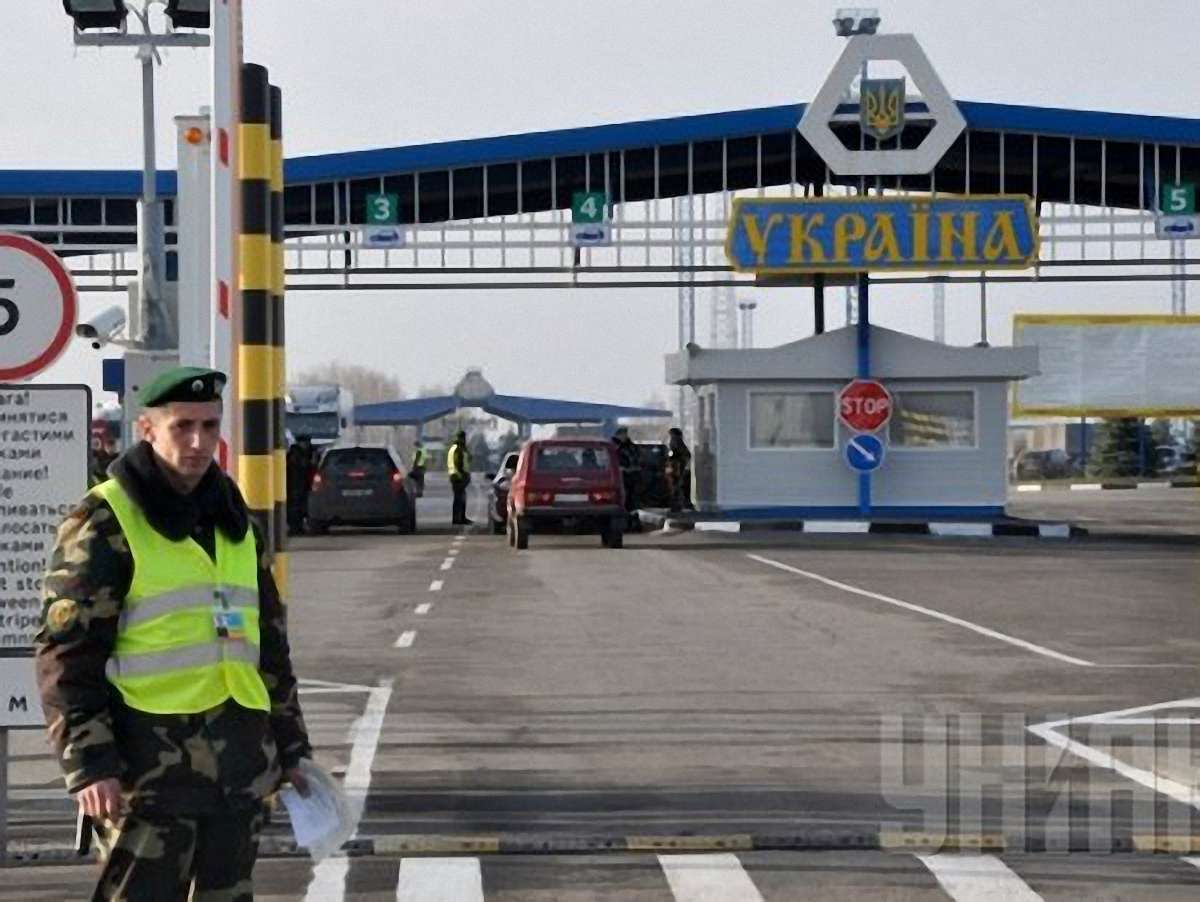 Головний сепаратист Луганська виїхав до Росії