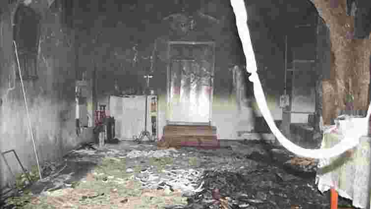 Рецидивіст з Донбасу спалив дві церкви на Тернопільщині