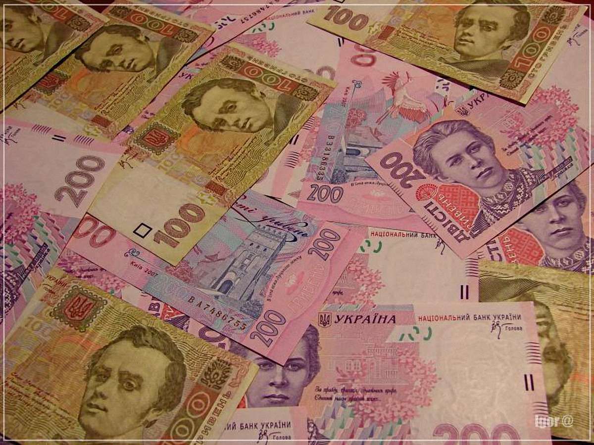 Львівському освітянину світить три роки за ґратами
