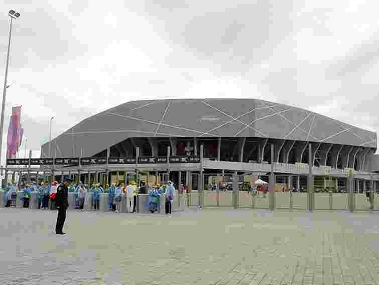 Матчі УЄФА тепер зможуть приймати лише Львів та Київ