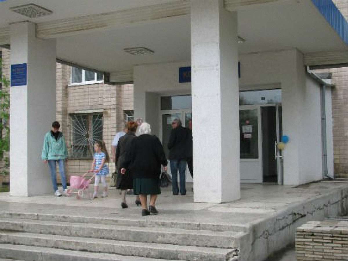 На Луганщині бойовики нападають на виборчі дільниці