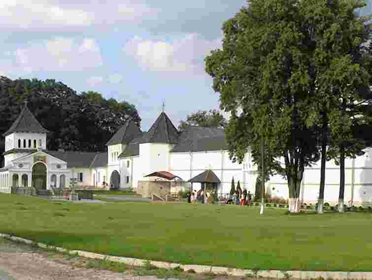 Зі Львова до Унева вирушила міжнародна піша проща