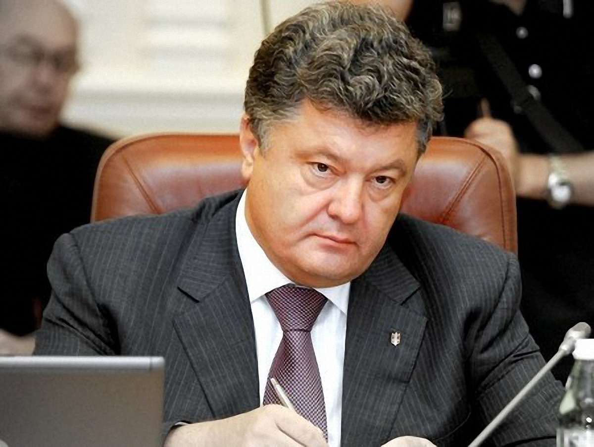 Порошенко: Референдум щодо вступу в НАТО може розділити Україну