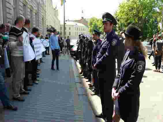 Пікет під ЛОДА охороняли понад 100 міліціонерів та самооборонців