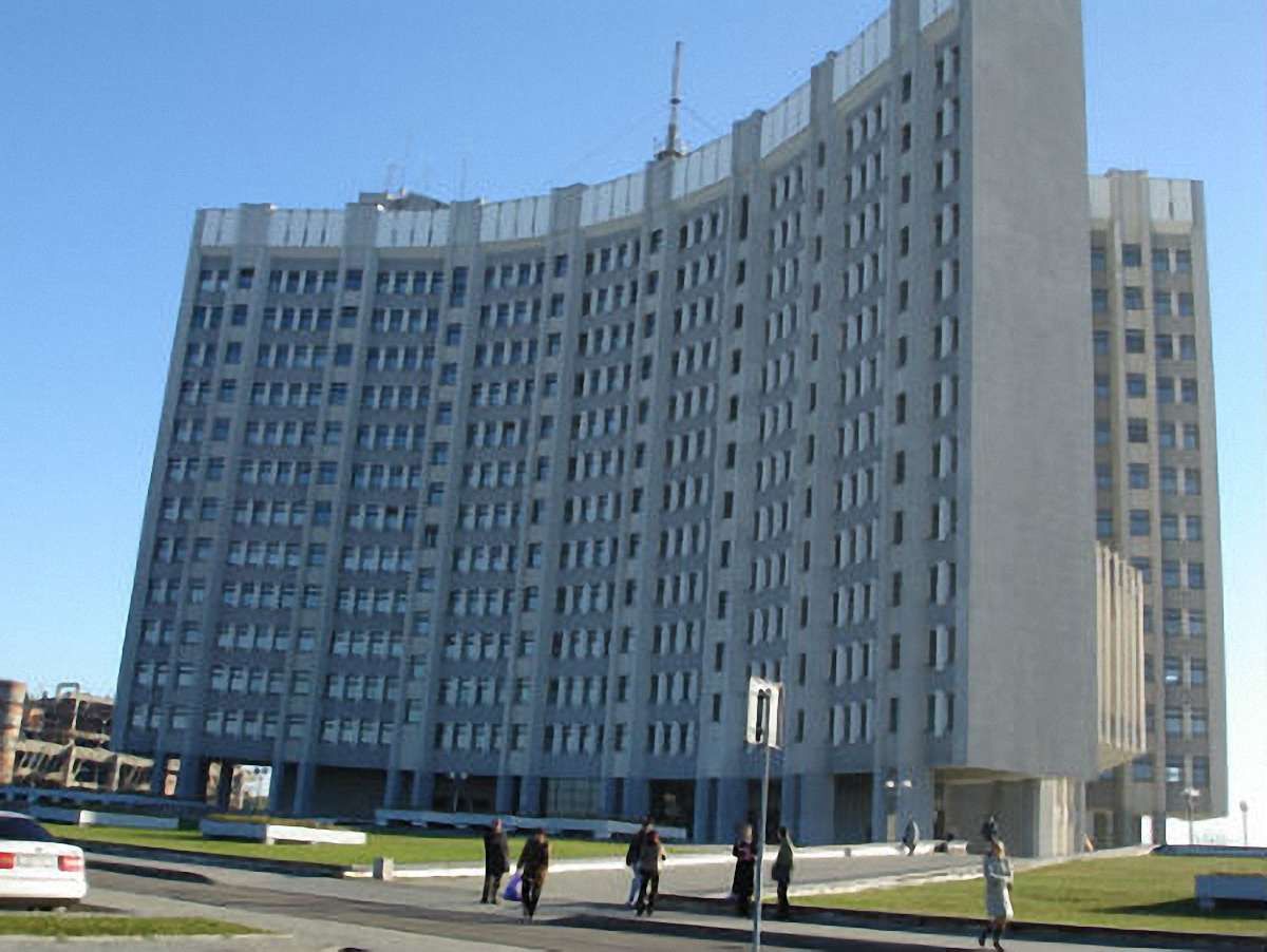 На Львівщині звільнили 4 податківців за хабарництво