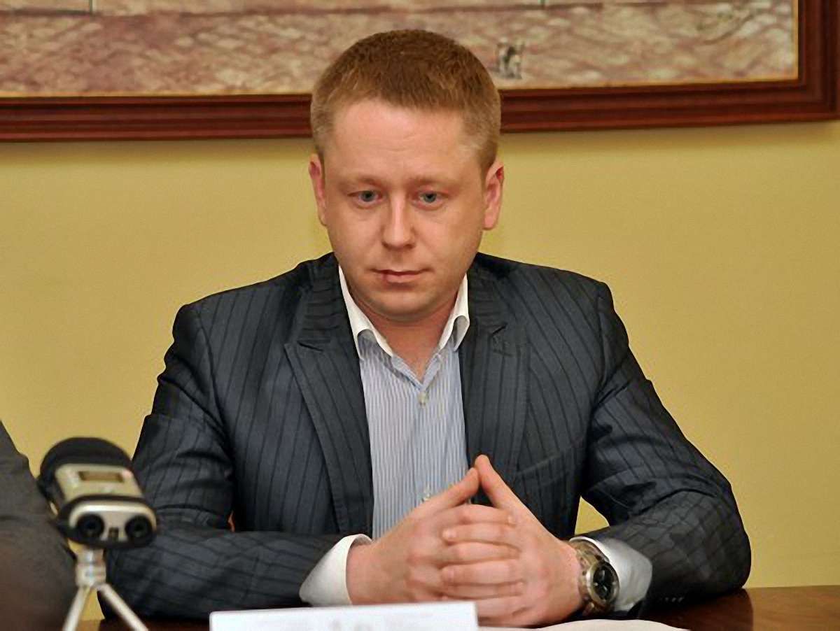 Керівник львівського аеропорту написав заяву на звільнення
