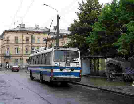 У Львові вулицю Зернову відкрили для проїзду