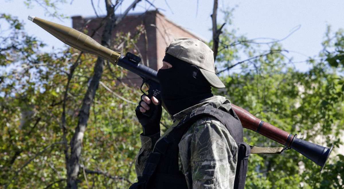 Руки донецьких терористів дійшли до журналістів газети Ахметова