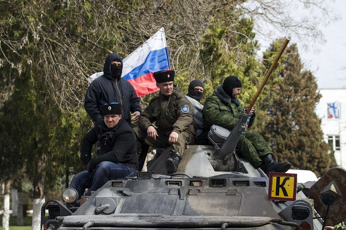 Терористи на БТРі напали на батальйон “Донбас”, є поранені