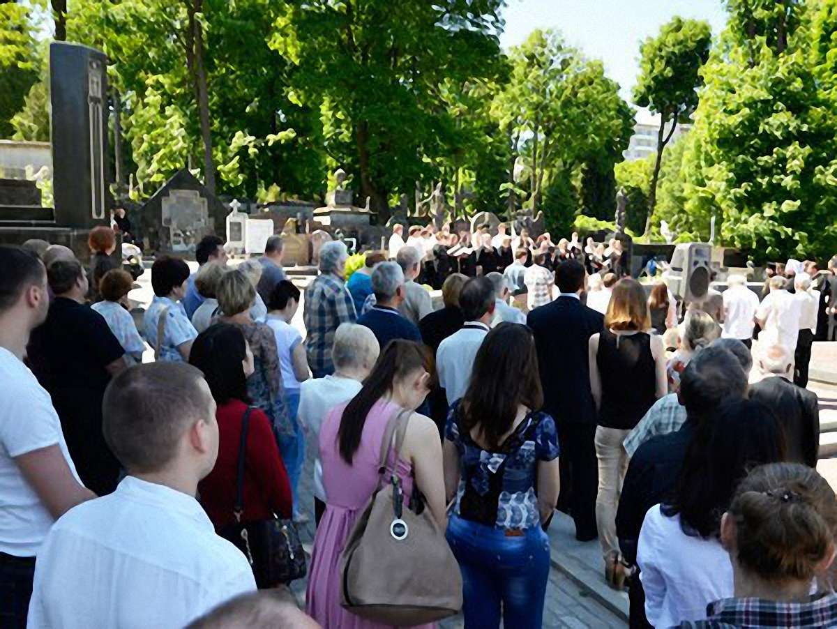 На Личаківському цвинтарі у Львові вшанували Бориса Возницького