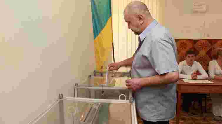 РНБО звітує про рекордну явку виборців у регіонах 