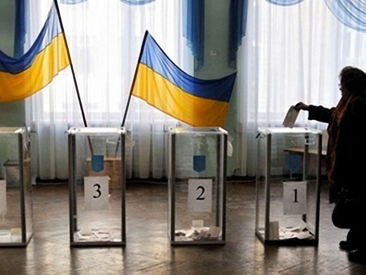 Вибори президента минули без істотних порушень на 90% дільниць