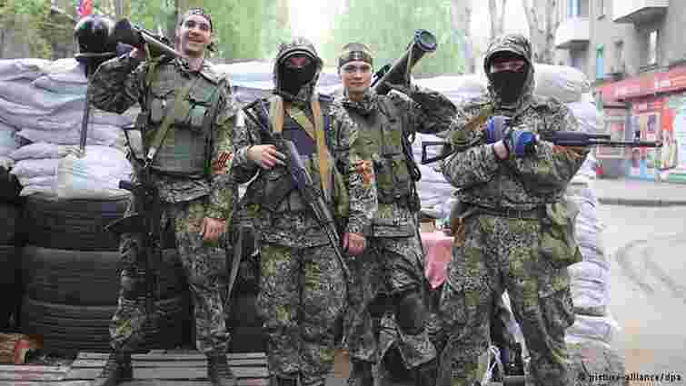 У Донецьку через терористів ДНР евакуюють окремі школи