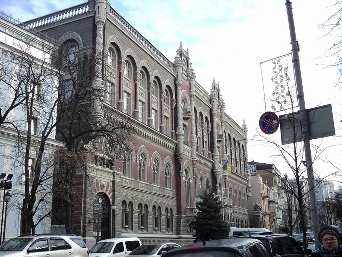 Календар НБУ на 2015 рік прикрасить малюнок художниці із Золочева