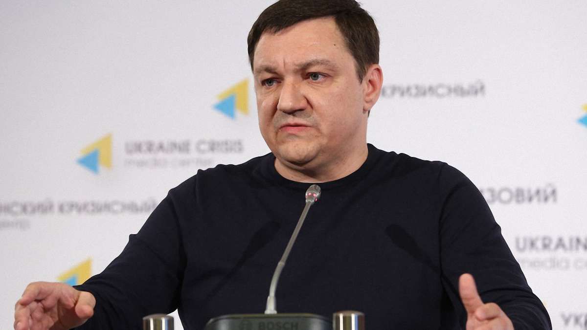 На Донбасі терористи на викрадених «швидких» перевозять зброю