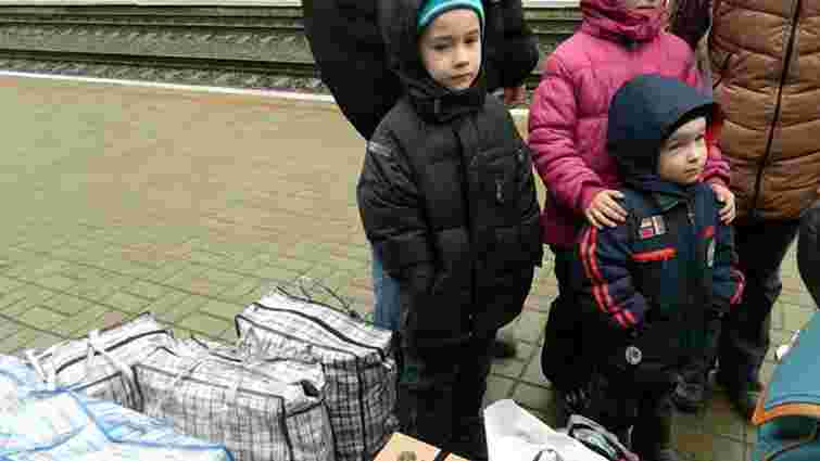Із переміщенням 500 біженців зі Слов’янська на Львівщину виникли проблеми