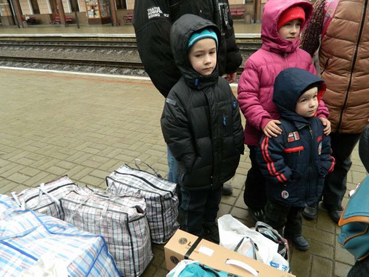 Із переміщенням 500 біженців зі Слов’янська на Львівщину виникли проблеми