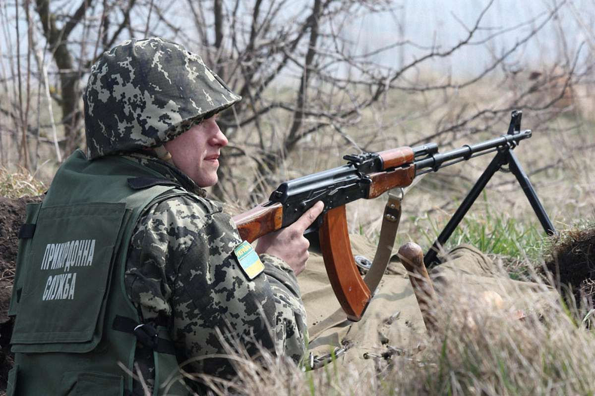 Прикордонники відзначили часткове відведення військ РФ від українського кордону