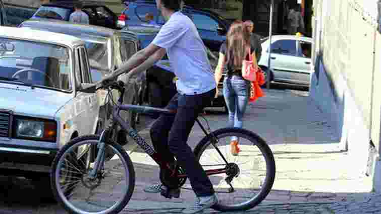 Львівські студенти вважають велосипед недостатньо безпечним транспортом