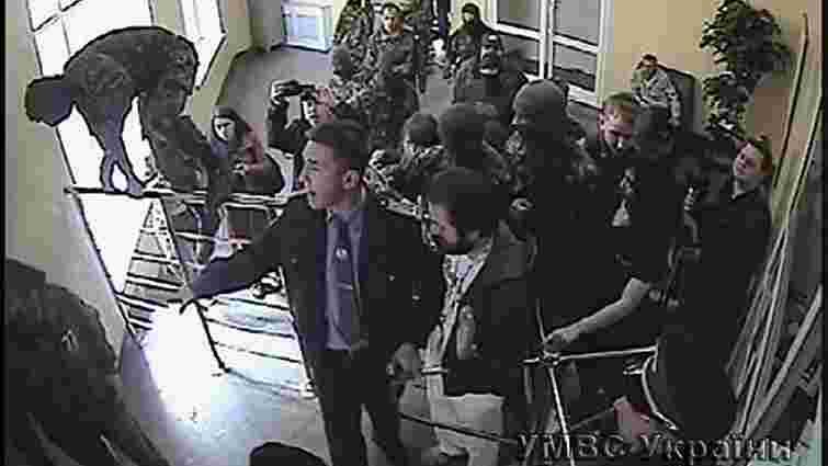 В МВС заявили про напад «Правого сектору» на управління міліції у Луцьку