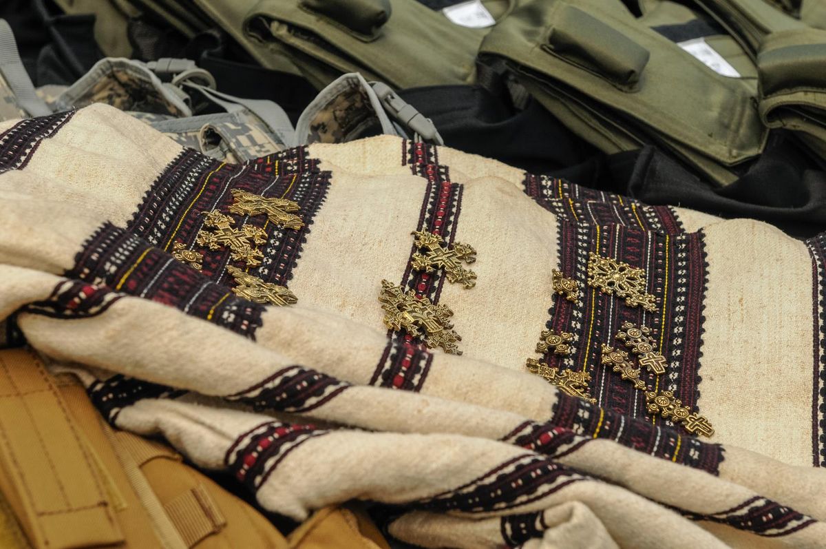 В мережі стартувала акція «Гуцульські зґарди на захист українських вояків»