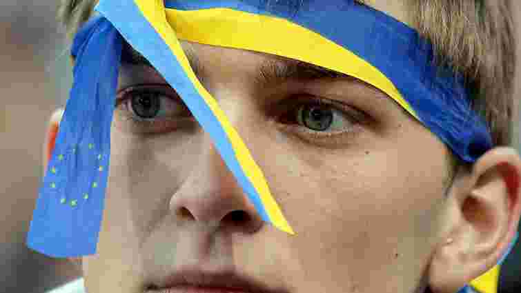 У Москві затримали шістьох активістів, одягнених у кольори українського прапора