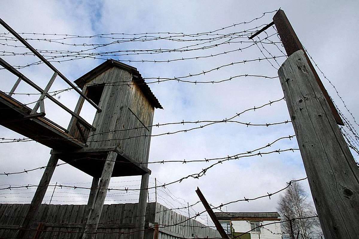 Стерти пам'ять про сталінські репресії