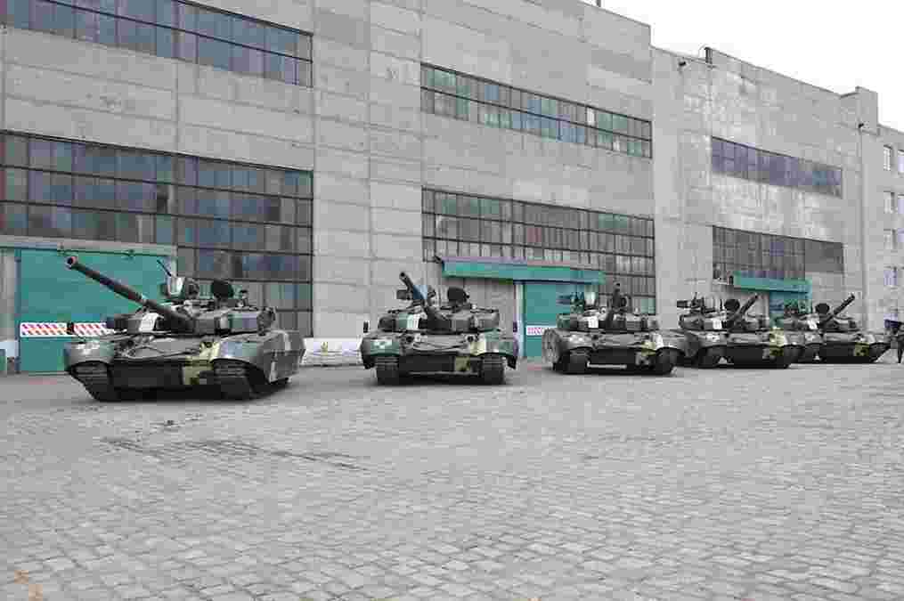 Відремонтовані танки на території 'Укроборонпрому' Відремонтовані танки на території 'Укроборонпрому'