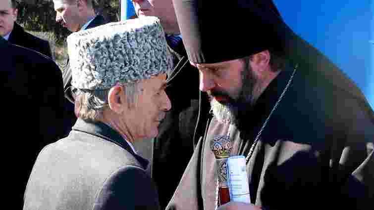 ФСБ Росії заставляє кримських священиків УП (КП) підписувати документи про  співпрацю